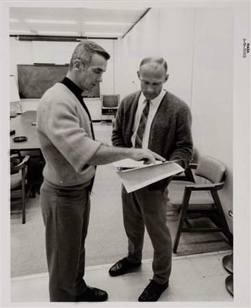 NASA (XX sec.)  - Astronaut Eugene A. Cernan (Apollo 10) and e Edwin E. Aldrin Jr. (Apollo 11) - Manned Spacecraft Center Houston, Texas, 1969