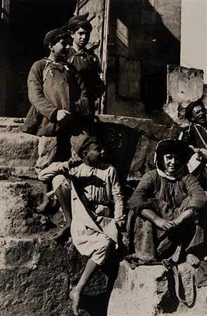 Anonimo - Senza titolo (Tipi di giovani curdi), 1940s