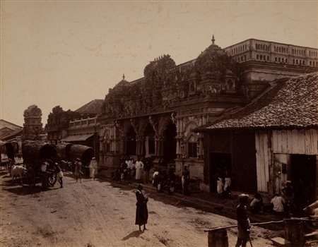 Anonimo - Senza titolo (Tempio Hindu, Colombo, Sri Lanka), 1890s