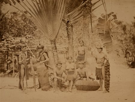 Kristen  Feilberg (attribuito a) (1839 - 1919)  - Tribù di Dayak - Interno di Borneo, 1860s