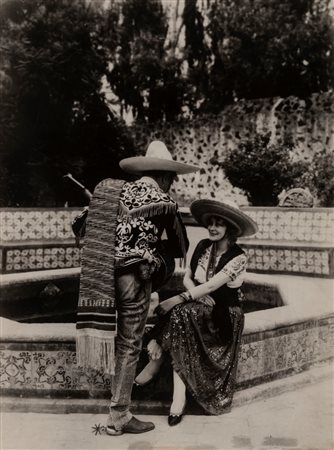 Underwood & Underwood (attribuito a) (XIX sec. - XX sec.)  -  Messico, Charro e donna cinese di Puebla, 1920s