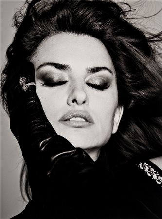Luigi & Iango - Penelope Cruz Sizeless, Vogue, 2019