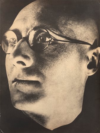 Alexander Rodchenko (1891 - 1956)  - Sergej Tretyakov, 1928