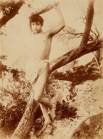Baron Wilhelm von Gloeden (1856 - 1931)  - Senza titolo (Giovane siciliano), 1900s
