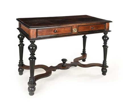 Tavolo in noce e legno ebanizzato, Italia settentrionale, XVII secolo cm...