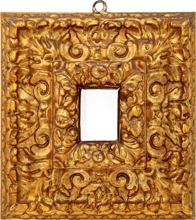 Piccola cornice in legno intagliato e dorato, XVII secolo cm 36x34 - luce...