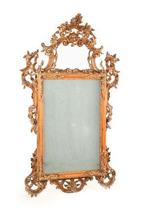 Specchiera in legno decapato, Lombardo-Veneto, XVIII secolo cm 151x91 cornice...