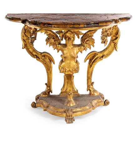 Console barocca in legno dorato con piano sagomato in marmo, Toscana, XVIII...