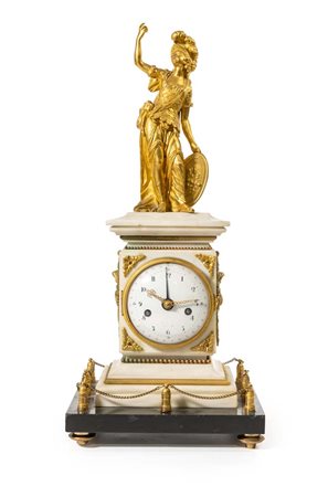Orologio da tavolo in marmo bianco e bronzo dorato, XIX secolo cm...