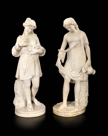 Coppia di sculture in marmo bianco raffiguranti Flora ed Ebe altezza cm 59