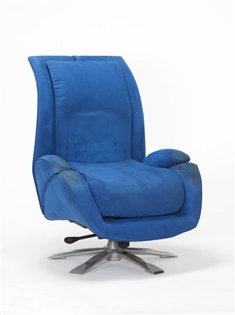 Saporiti Poltrona e poggiapiedi;Velluto blu, struttura in acciaio, 106 x 80 x...