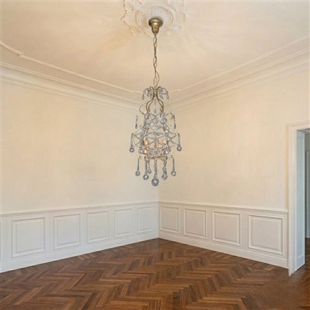 Lampadario a 3 luci in metallo dorato con gocce in vetro di Murano