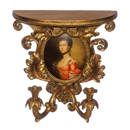 Applique dorata a due luci con decori vegetali ed ovale centrale con ritratto di dama, 20° secolo