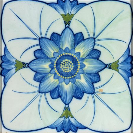 GALILEO CHINI (Firenze 1873 - 1956), Mattonella con decoro floreale