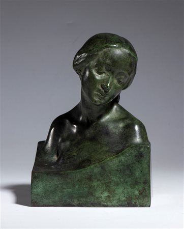 AURELIO MISTRUZZI (Villaorba 1880 - Roma 1960), Mezzobusto femminile