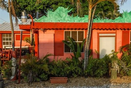 Dennis  Church (USA, 1949 - ) 
Restaurant Facade, Florida, 2008 
 Sheet Size 21 x 29,7 cm / Image size: 20 x 25 cm