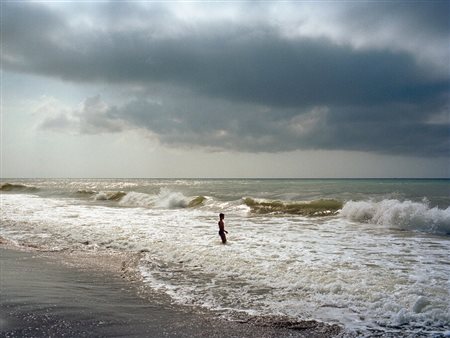 Fabrizio  Alzati (Milano, Italia, 1972 - ) 
Boy on the beach 
 Paper Size 21 x 29,7 cm  Image size: 20,3 x 27,4 cm