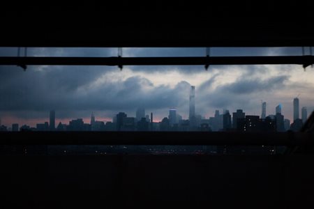 David  Tesinsky (Repubblica Ceca, 1990 - ) 
Clouds above New York City 
 Paper Size 21 x 29,7 cm / Image size: 18,6 x 28 cm