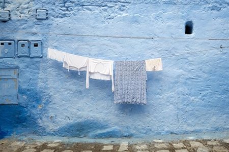 Hapax (Italy, 1984 - ) 
Dry in blue 
 Sheet Size 21 x 29,7 cm / Image size: 18,49 x 28 cm