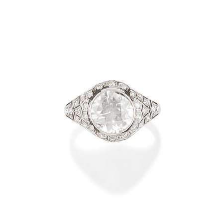 Anello con diamanti