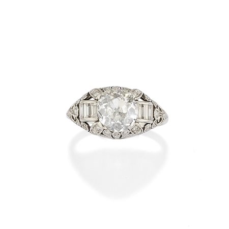 Anello con diamanti