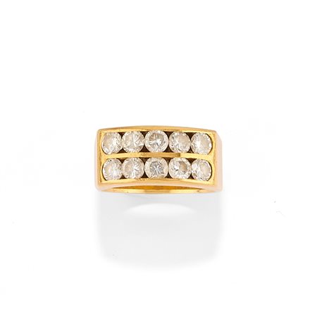 Anello con diamanti