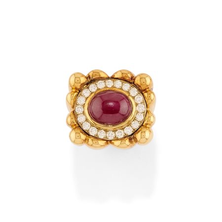 Anello con rubino