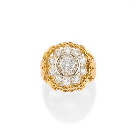 Anello con diamanti