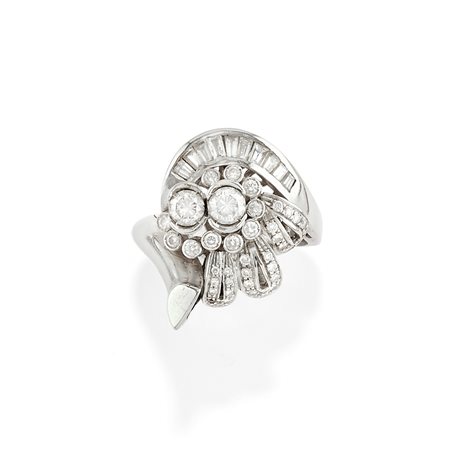 Anello con diamanti