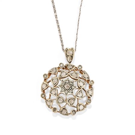 Collana con diamanti