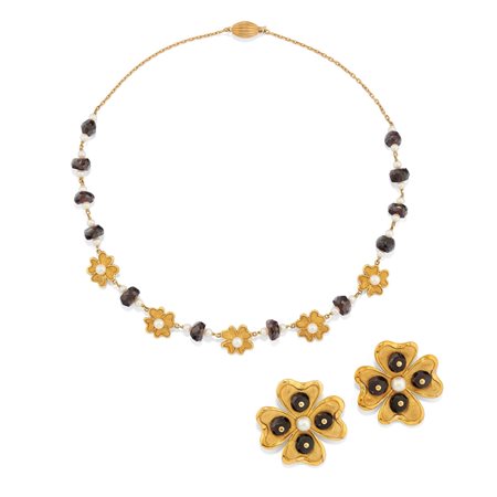 Demi-parure quadrifoglio con granati e perle