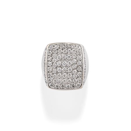 Anello con diamanti 