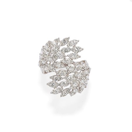 Anello con diamanti