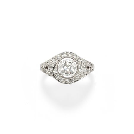 Anello con diamanti