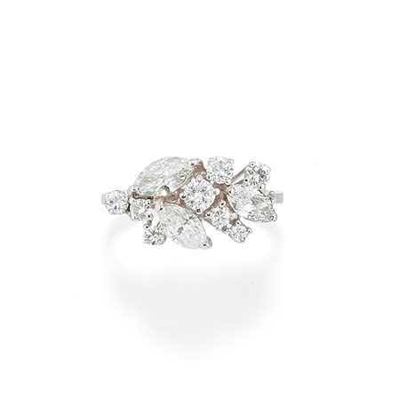 Anello con diamanti 