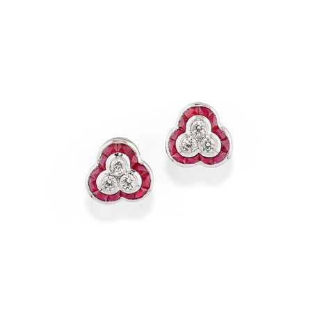 Orecchini con rubini e diamanti