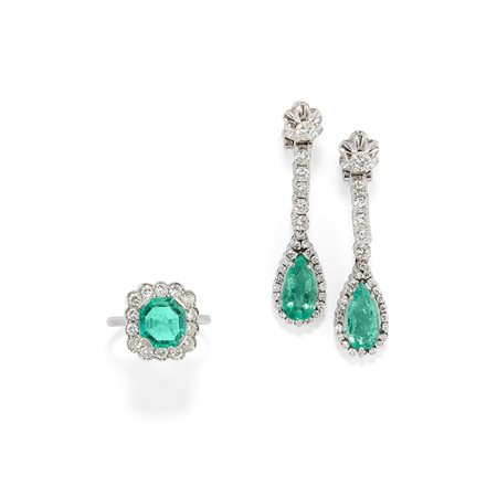 Anello e orecchini con smeraldi