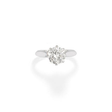 Anello con diamante 