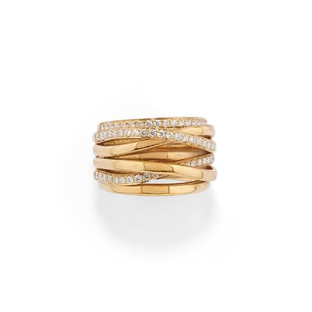Anello con diamanti