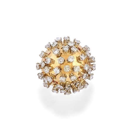 Anello con diamanti
