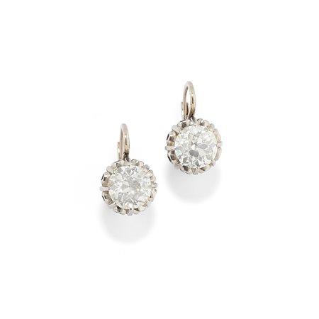 Orecchini con diamanti
