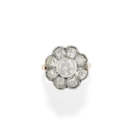 Anello con diamanti