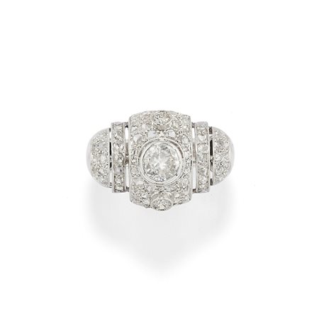 Anello decò con diamanti 