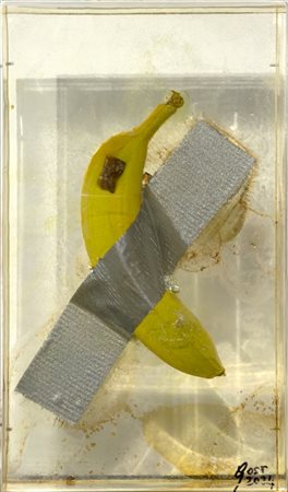 Giorgio Gost  
Banana con resina, 2024
