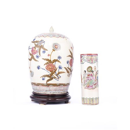 Un cachepot e un portapennelli, Cina, XX secolo