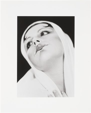 Cindy Sherman "Madonna" 1975 - 1997
stampa alla gelatina ai sali d'argento
immag