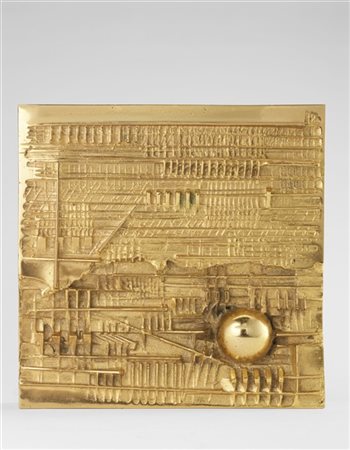 Arnaldo Pomodoro "Bassorilievo" 1962
bronzo dorato
cm 19,2x19,6x4
Prova d'artist