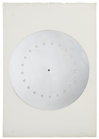 Lucio Fontana "Disco spaziale (argento)" 1966 - 67
multiplo - disco in cartone a