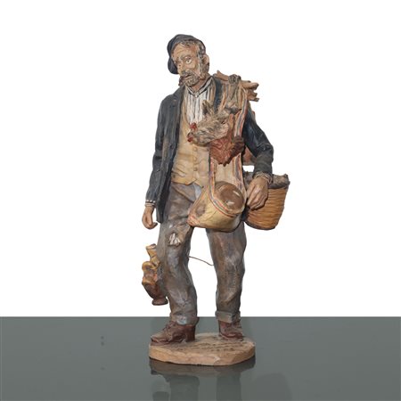 Gaetano Romano (Caltagirone 1926 - 2015)  - Personaggio popolare con bummulo e galline, figurina in maiolica di Caltagirone, Caltagirone 1973