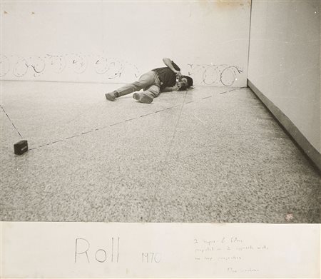 Dan Graham (Urbana (Illinois), 1942 - New York, 2022) Roll, 1970 Fotografia e...